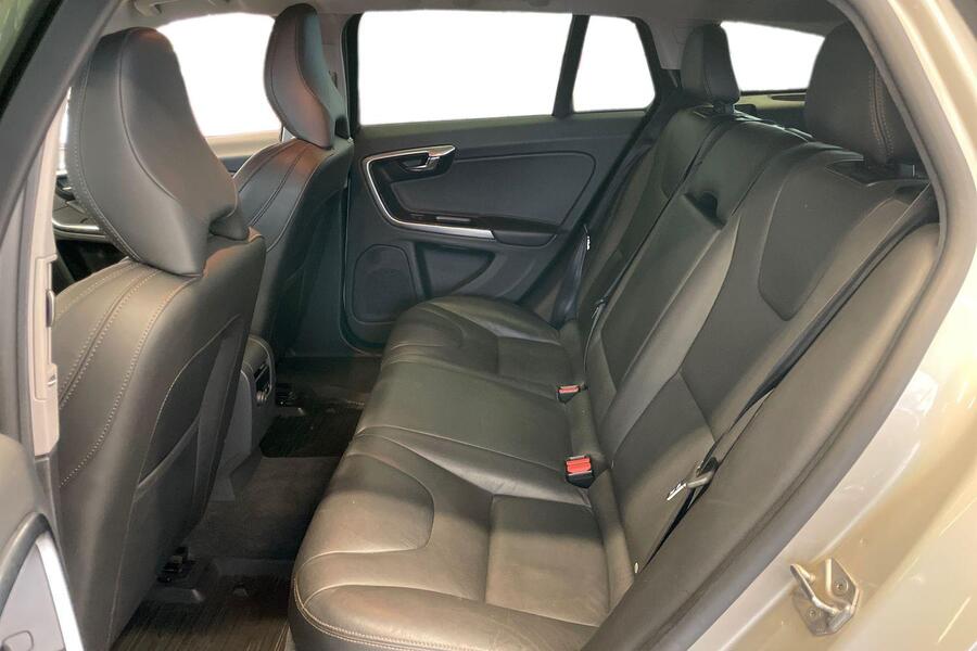 Volvo V60 Cross Country vaihtoauto