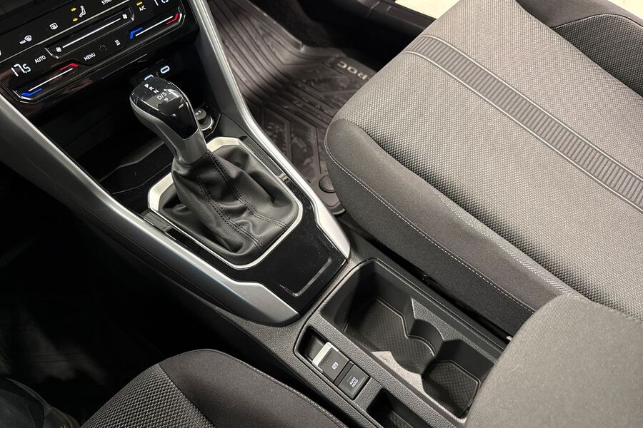 Volkswagen T-Roc vaihtoauto