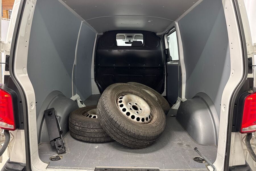 Volkswagen Transporter vaihtoauto