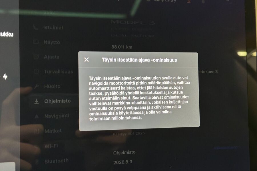 Tesla Model 3 vaihtoauto