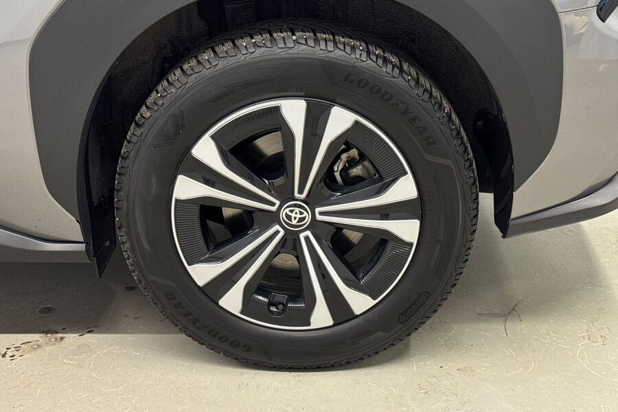 Toyota bZ4X vaihtoauto