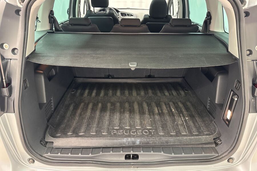 Peugeot 5008 vaihtoauto