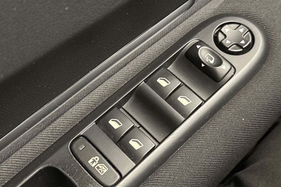 Peugeot 5008 vaihtoauto