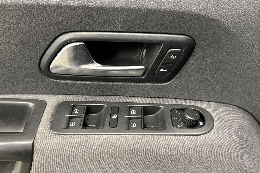 Volkswagen Amarok vaihtoauto