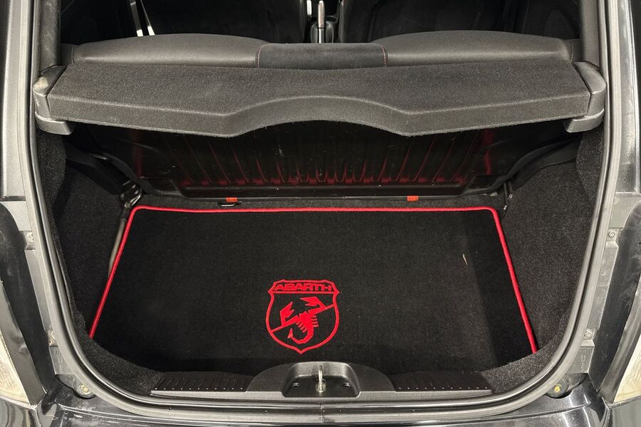 Abarth 500 vaihtoauto