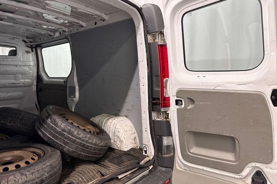 Opel Vivaro vaihtoauto