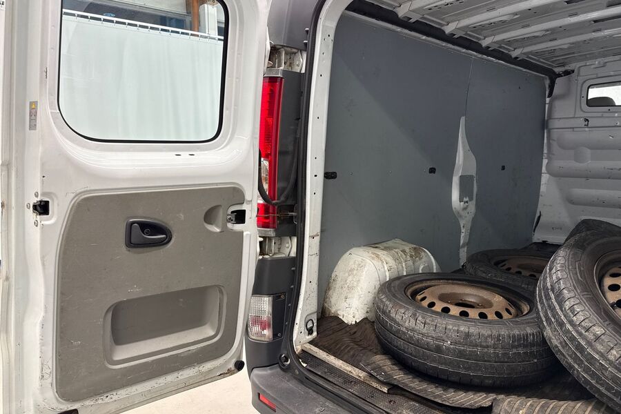 Opel Vivaro vaihtoauto