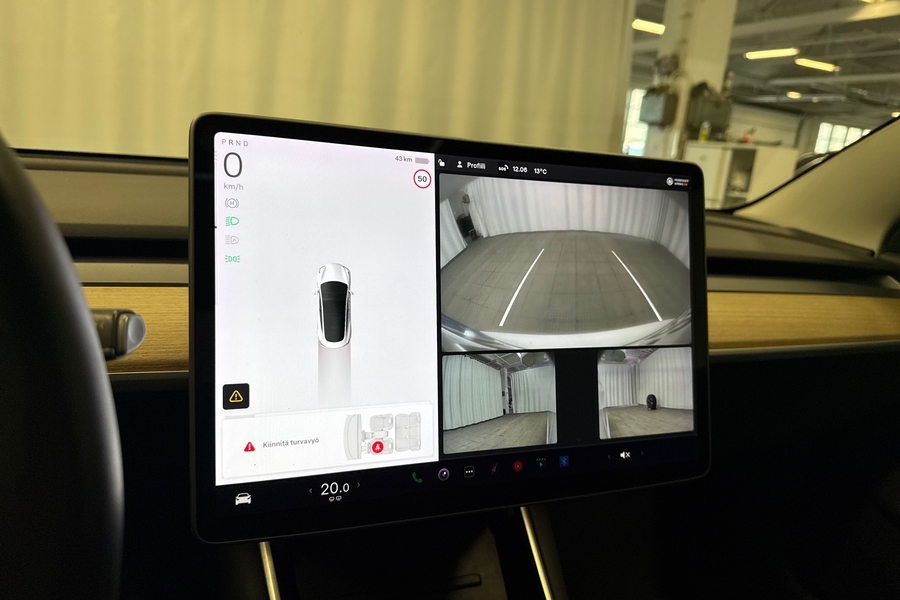 Tesla Model 3 vaihtoauto