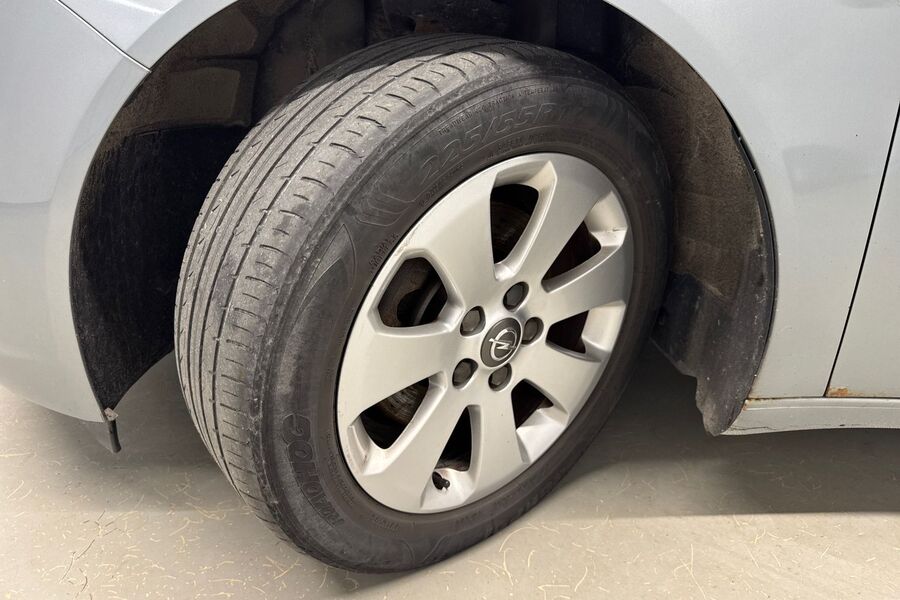 Opel Insignia vaihtoauto