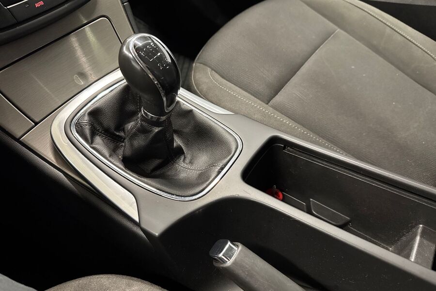 Opel Insignia vaihtoauto