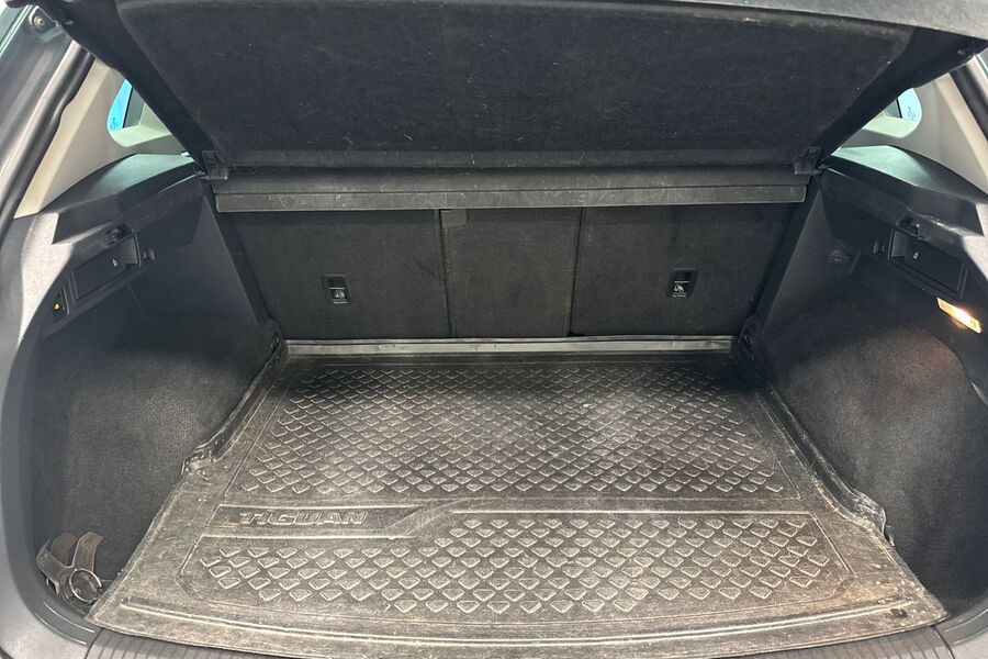 Volkswagen Tiguan vaihtoauto