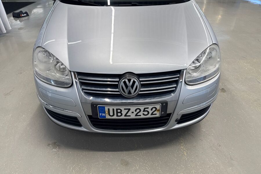 Volkswagen Jetta vaihtoauto