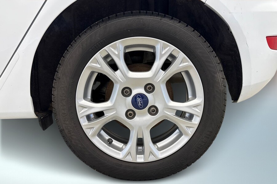 Ford Fiesta vaihtoauto