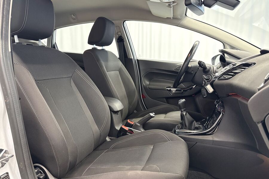 Ford Fiesta vaihtoauto