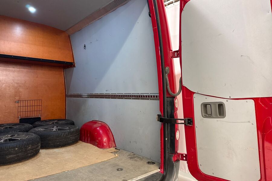 Volkswagen Crafter vaihtoauto