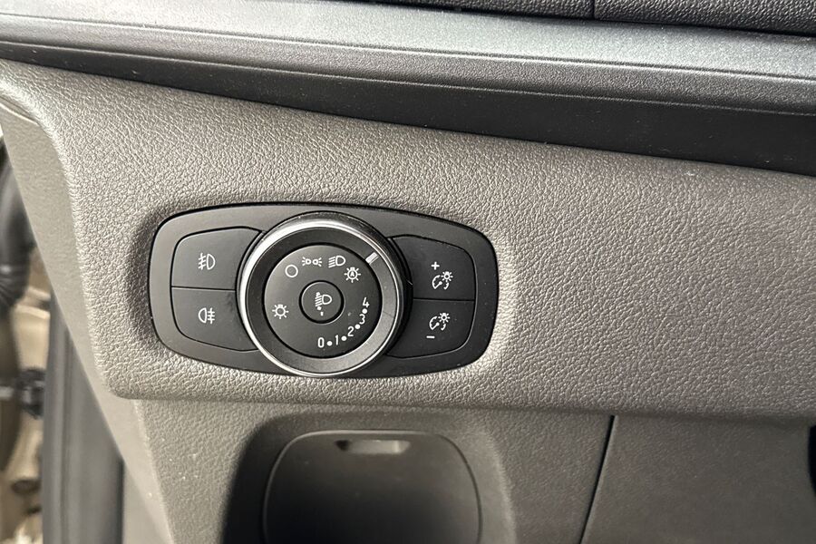 Ford Transit Custom vaihtoauto