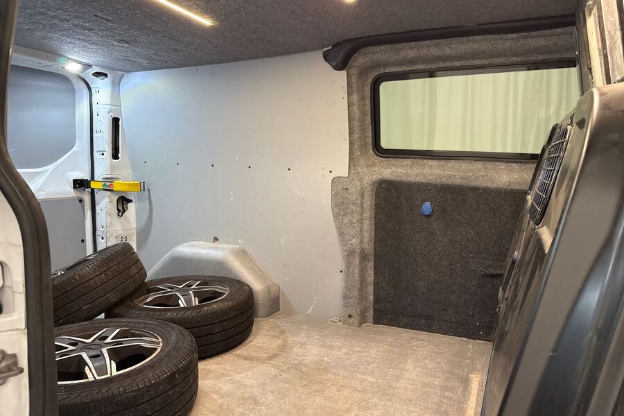 Ford Transit Custom vaihtoauto