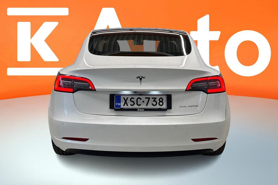 Tesla Model 3 vaihtoauto