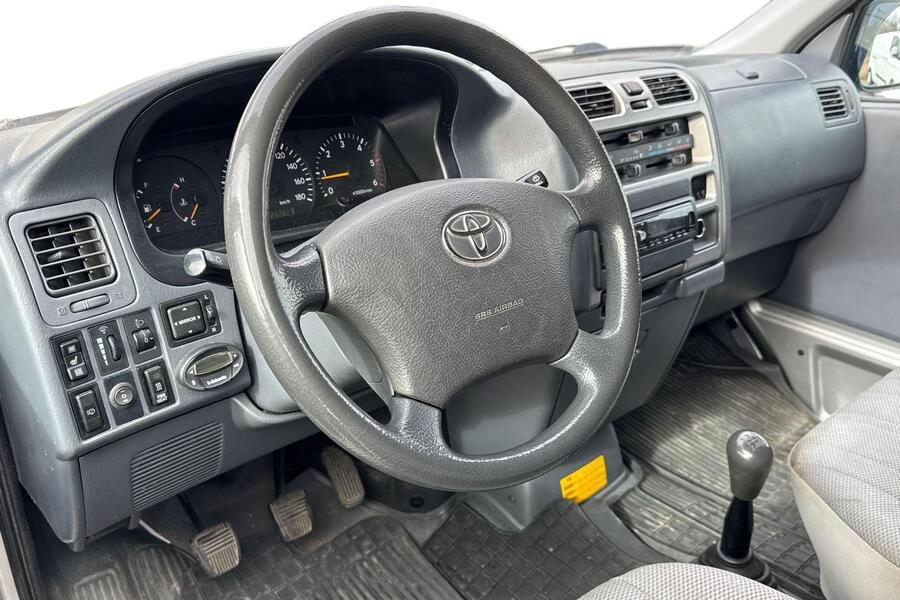 Toyota Hiace vaihtoauto