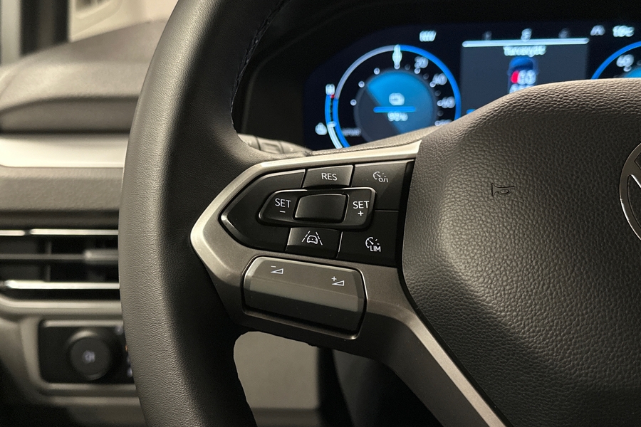 Volkswagen Caravelle vaihtoauto