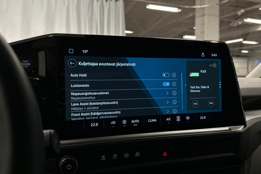 Volkswagen Caravelle vaihtoauto