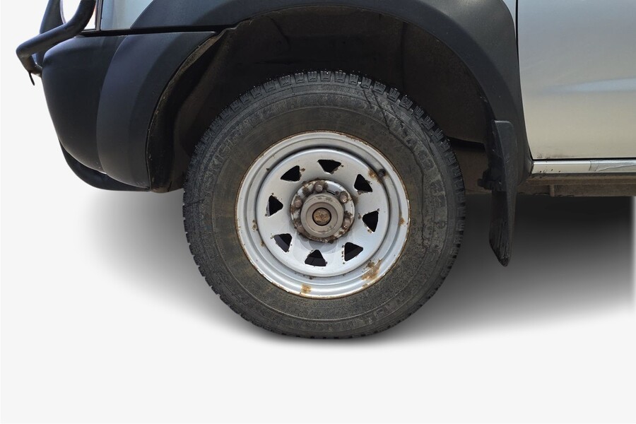 Nissan Pick-up vaihtoauto