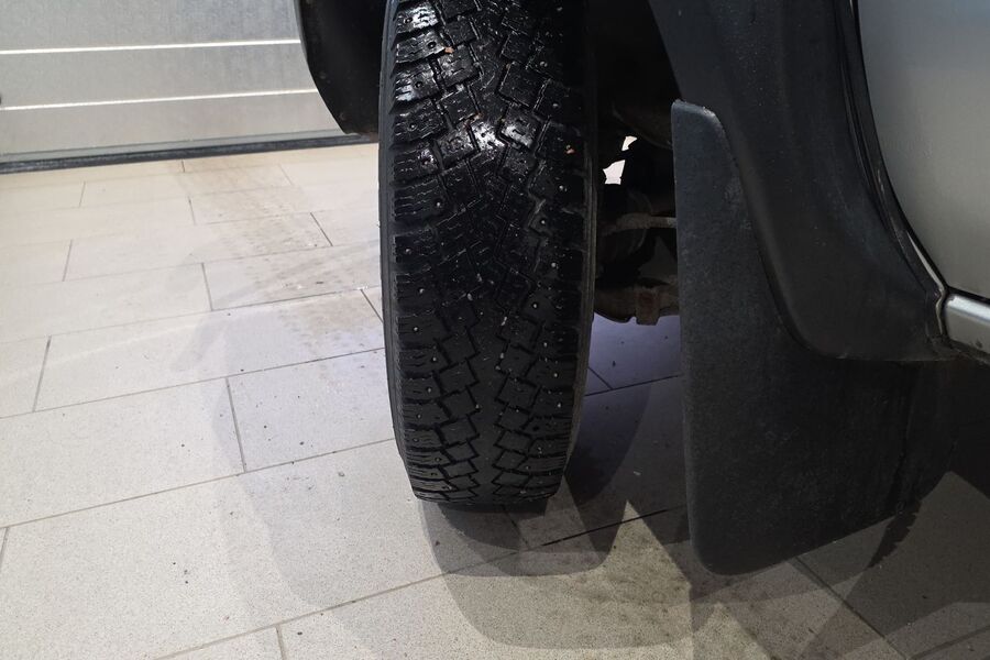 Nissan Pick-up vaihtoauto