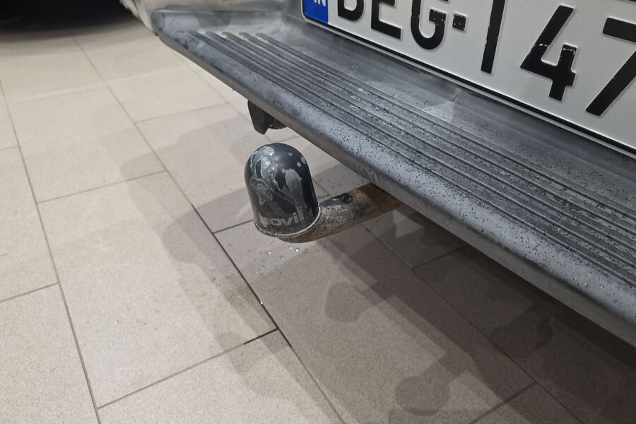 Nissan Pick-up vaihtoauto