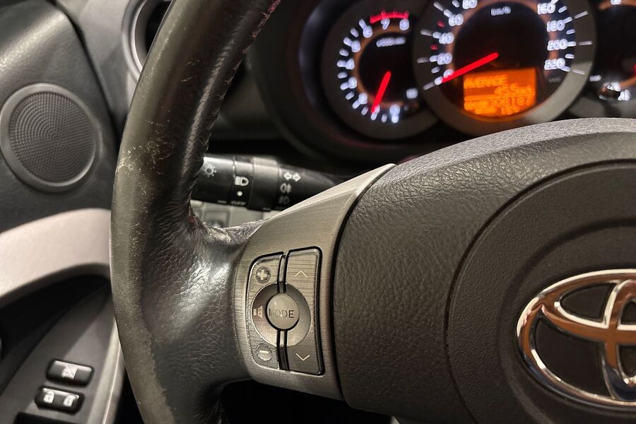 Toyota RAV4 vaihtoauto