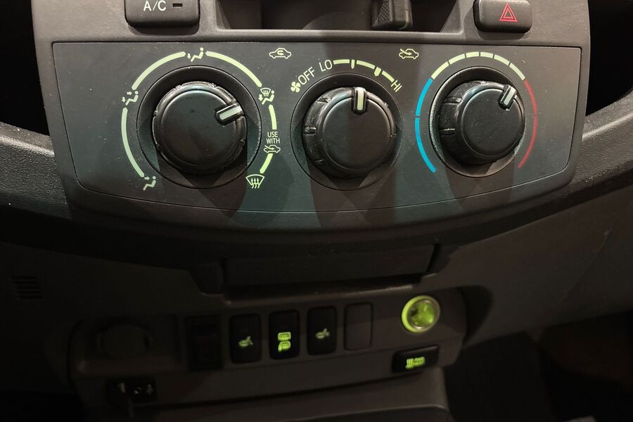 Toyota Hilux vaihtoauto