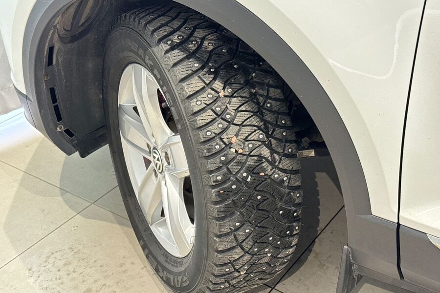 Volkswagen T-Roc vaihtoauto