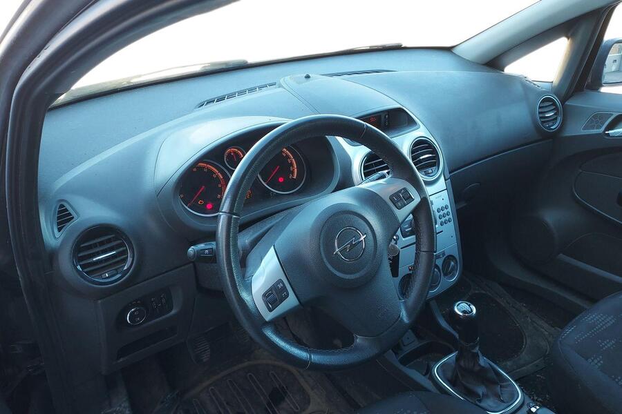 Opel Corsa vaihtoauto