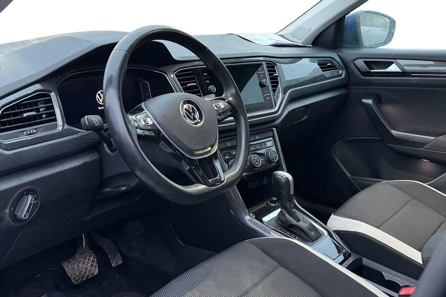 Volkswagen T-Roc vaihtoauto