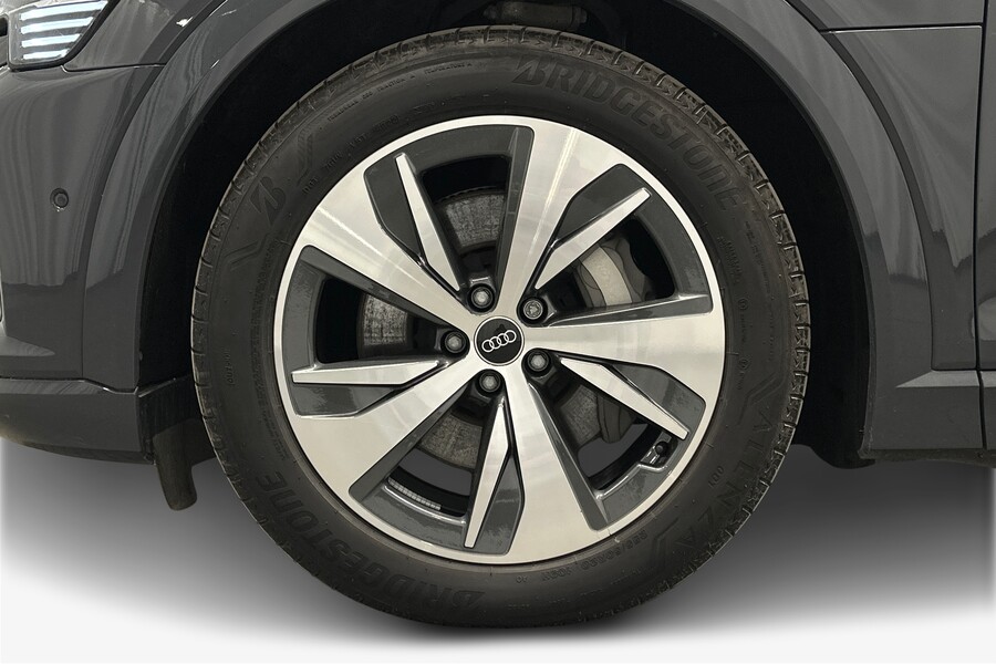 Audi Q8 e-tron vaihtoauto