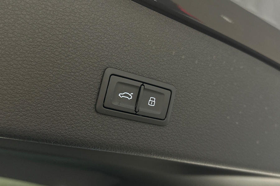 Audi Q8 e-tron vaihtoauto