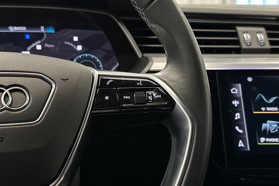 Audi Q8 e-tron vaihtoauto