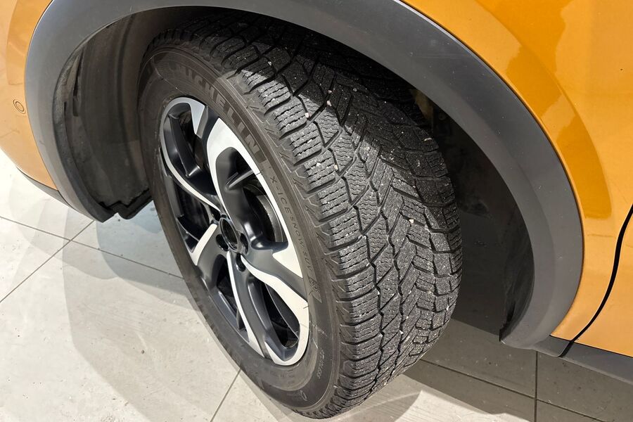 DS 7 Crossback vaihtoauto