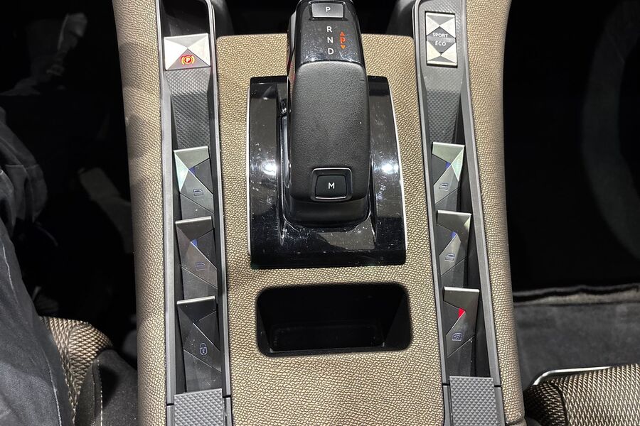 DS 7 Crossback vaihtoauto