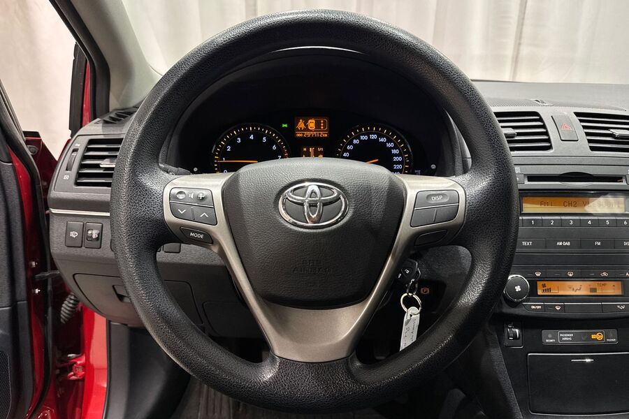 Toyota Avensis vaihtoauto