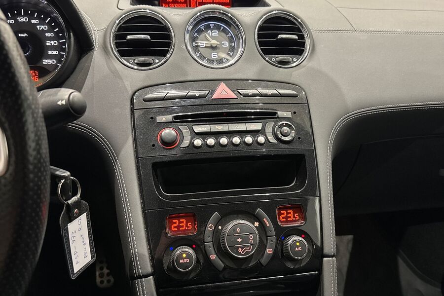 Peugeot RCZ vaihtoauto