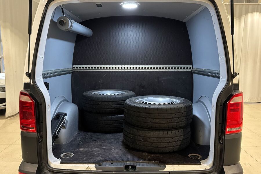 Volkswagen Transporter vaihtoauto
