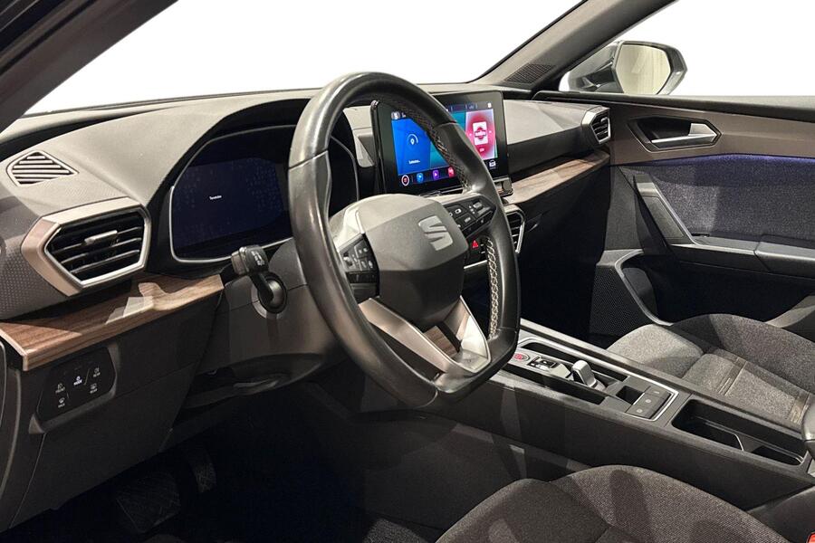 SEAT Leon Sportstourer vaihtoauto