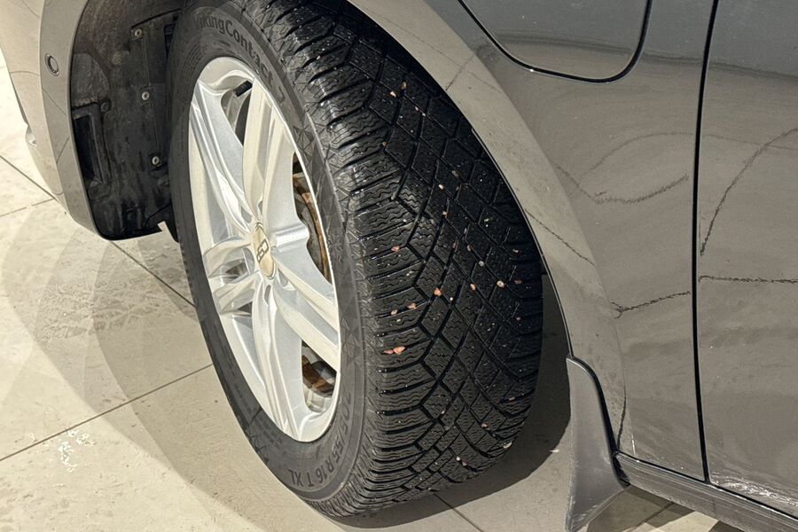 SEAT Leon Sportstourer vaihtoauto