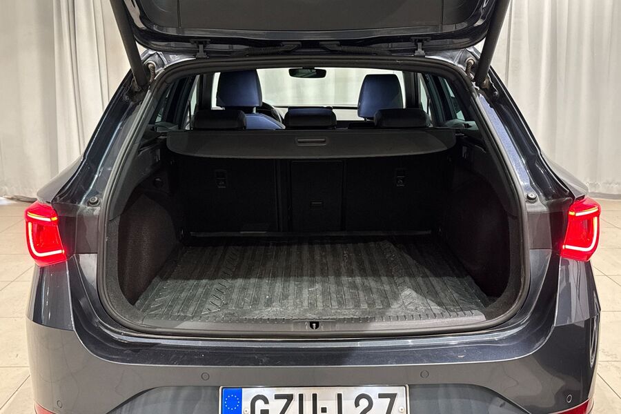 SEAT Leon Sportstourer vaihtoauto