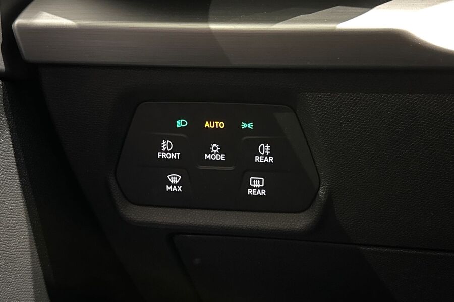 SEAT Leon Sportstourer vaihtoauto