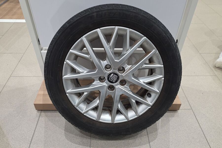 SEAT Ibiza vaihtoauto