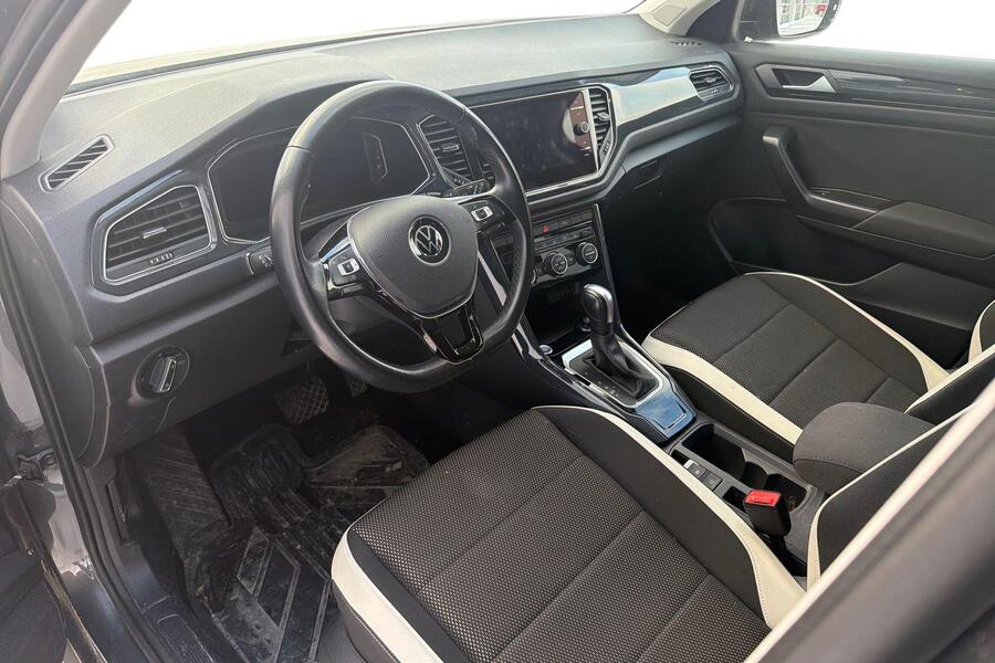 Volkswagen T-Roc vaihtoauto