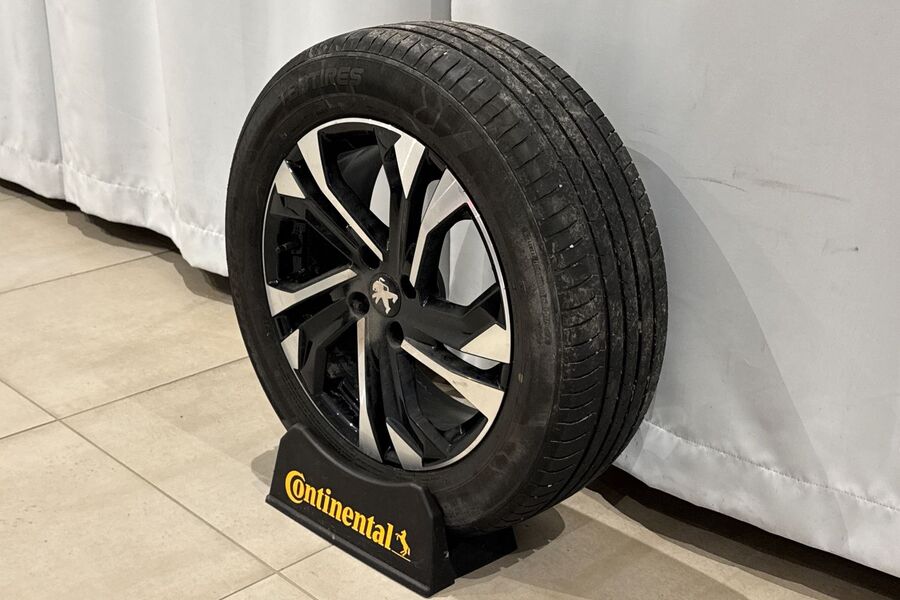 Peugeot e-2008 vaihtoauto