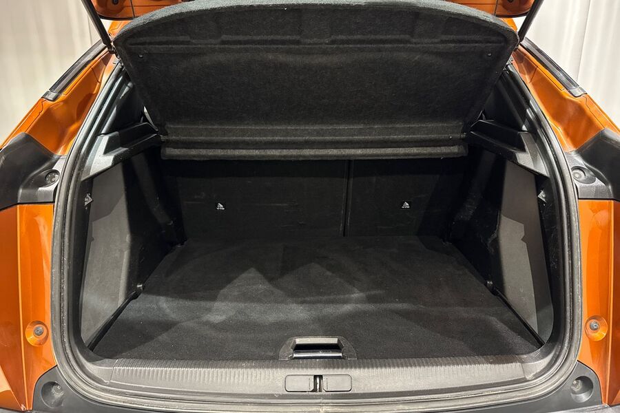 Peugeot e-2008 vaihtoauto