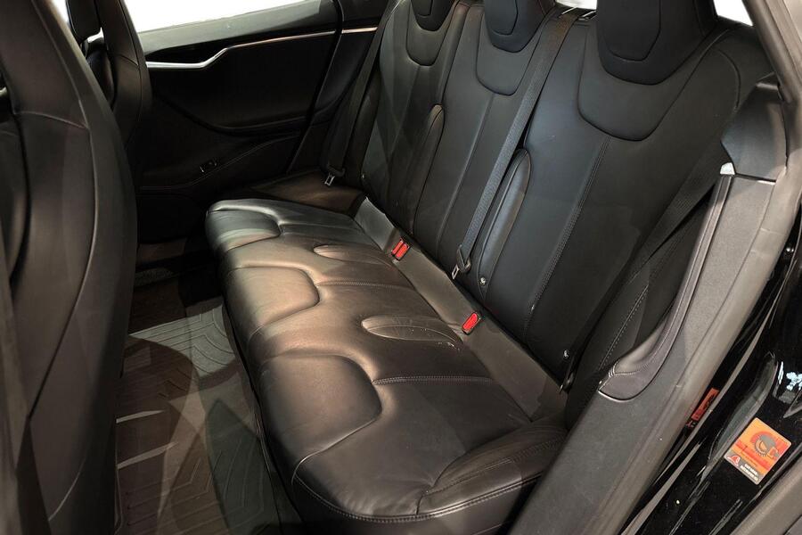 Tesla Model S vaihtoauto